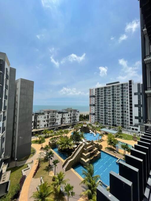 Opahome@Swiss Garden Residence Kuantan Bagian luar foto