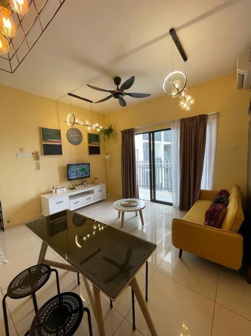 Opahome@Swiss Garden Residence Kuantan Bagian luar foto