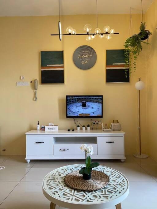 Opahome@Swiss Garden Residence Kuantan Bagian luar foto